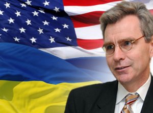 Посол США призвал Украину принять изменения в конституцию касательно децентрализации