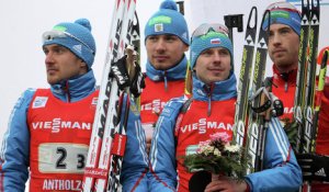 Российские биатлонисты выиграли золото в эстафете на этапе Кубка мира в Италии