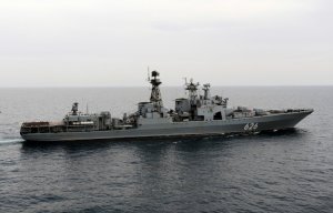 БПК "Вице-адмирал Кулаков" провел учение по ПВО в Средиземном море (Роль мишеней играли имитированные воздушные цели)
