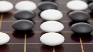 Искусственный интеллект впервые обыграл человека в игру Го