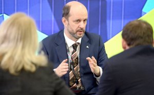 Советник президента по интернету допустил блокировку Google и Facebook