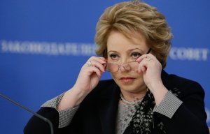 Матвиенко: деятельность коллекторов должна быть приостановлена до принятия закона о ней