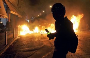 Анархисты в Греции избили ултраправых из Германии