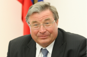 [Отжим] Эксперты доказали: на аудио с угрозами бизнесмену звучит голос Главы Мордовии. Малов обвинил губернатора Волкова и вице-премьера Руженкова в попытке отнять у него нефтебазу «Агро-М»