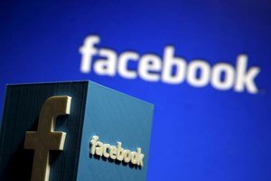 Сегодня исполняется 12 лет крупнейшей в мире социальной сети Facebook
