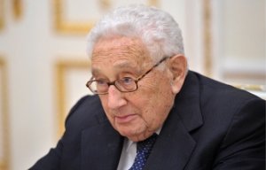 Киссинджер призвал к многополярному равновесию мира