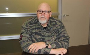 «Украина управляется человеком, который был завербован США». Интервью с бывшим сотрудником американской разведки