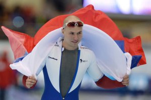 Конькобежец Павел Кулижников стал чемпионом мира на дистанции 500 метров