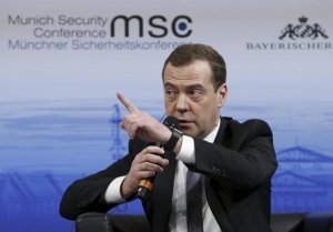 Премьер-министр России сказал что военные не останутся в Сирии навсегда