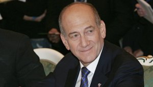 Экс-премьер Израиля Ольмерт отправлен отбывать наказание за коррупцию