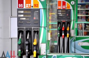 Цены на бензин в ДНР стали на 25% ниже, чем в оккупированной Киевом части Донбасса – Минугля