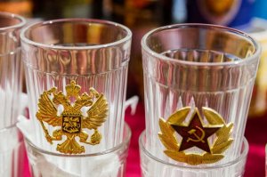 ФСБ и ФНС начали проводить зачистку алкогольного рынка по поручению  Путина