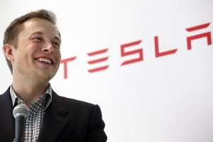 Маск забрал домен Tesla.com у фаната Николы Теслы