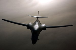Вашингтон принял решение временно отозвать из Сирии и Ирака сверхзвуковые бомбардировщики B-1B Lancer, которые наносят авиаудары по позициям боевиков «Исламского государства»