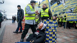 Svenska Dagbladet: Запад уже сыт по горло хаосом на Украине