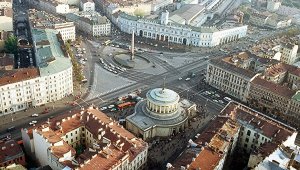 В центре Петербурга эвакуируют гостиницу "Октябрьская" из-за пожара