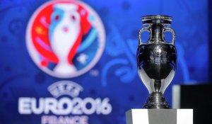 УЕФА: игры Евро-2016 могут пройти без зрителей из-за угрозы террористов