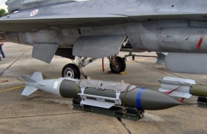 Defence News: США собираются поставить Турции управляемые авиабомбы на $683 млн