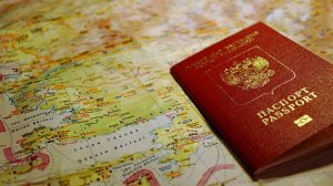 Захарова: Россия ведет переговоры с 24 странами об отмене виз