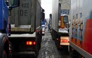 Блокада российских фур украинскими националистами продолжается