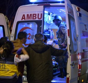 СМИ: в Анкаре прогремел мощный взрыв в военном общежитии, есть раненые