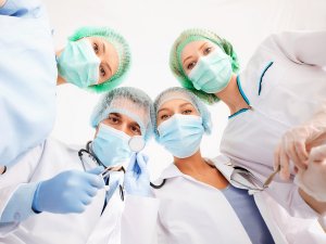 Полиция ищет Чичикова в белом халате