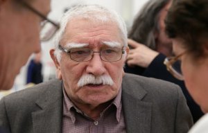 Актер Армен Джигарханян госпитализирован в НИИ им. Н.В. Склифосовского. "Он лежит в кардиоотделении, в реанимации для больных с инфарктом", - подтвердили в институте