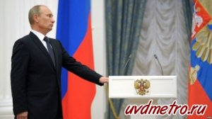 Путин вручил медали спасителям женщины в московском метро