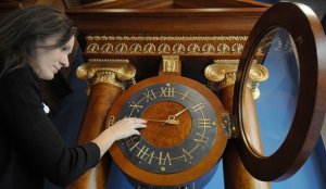 В 4-х регионах РФ время переведут на 1 час вперед