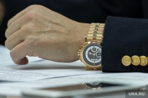 В Тюмени домработница похитила у бизнесмена часы за 2,8 млн рублей: "добычу" женщина сдала в ломбард за 100 тысяч