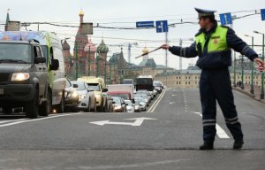 Совершивший наезд на полицейского адвокат "бриллиантового мальчика" предстанет перед судом