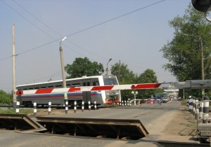 Смоленская транспортная прокуратура приняла меры к устранению нарушений при эксплуатации железнодорожных переездов