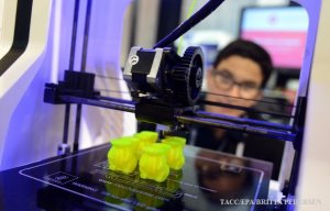 Российские ученые первыми в мире напечатают спутник на 3D принтере
