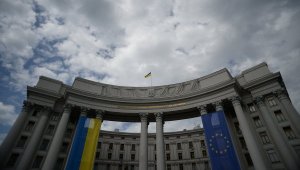( 4-1проигрыш ) В МИД Украины назвали сложным вопрос отмены безвизового режима с РФ