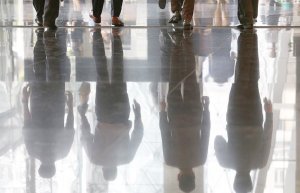 Около 77% иностранных бизнесменов отмечают ухудшение делового климата в России