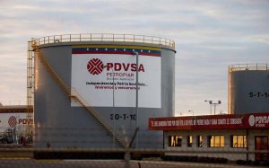 Три экс-сотрудника PDVSA признались суду США в коррупции