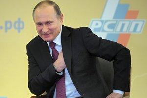 Путин подшутил над Керри с чемоданом