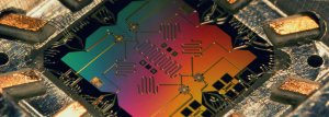 Квантовый компьютер из 5 атомов. Или как взломать RSA