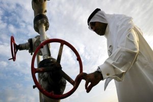 Саудовская Аравия отказалась замораживать добычу нефти без согласия Ирана