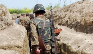 Азербайджан потерял свыше 14 танков, бои продолжаются