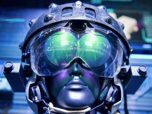 СМИ: в РФ создают уникальный шлем дополненной реальности для летчиков
