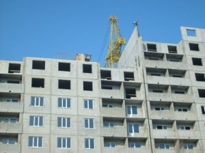 В Ставрополе один из обманутых дольщиков живет прямо в недостроенной многоэтажке