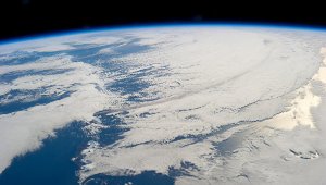 Ученые: Северный полюс Земли смещается на восток