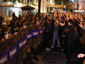 В Македонии протестующие разгромили канцелярию президента