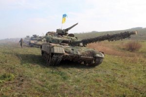 В ДНР обвиняют украинских военных в переброске более сотни танков к линии соприкосновения в Донбассе