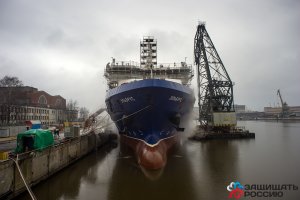 Знакомство с судном тылового обеспечения "Эльбрус"