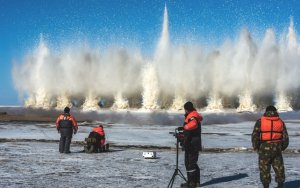Су-24 вылетят для бомбардировки ледового затора на границе Вологодской области