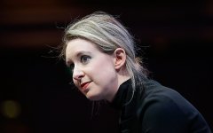 В США начали расследование в отношении стартапа самой юной миллиардерши