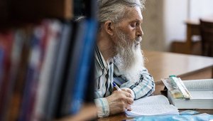 Работа после выхода на пенсию продлевает жизнь, заявляют ученые