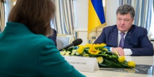 Украинские СМИ: Нуланд потребовала от Порошенко соблюдения Минских договоренностей, а также реализации выборов на территории ДНР и ЛНР